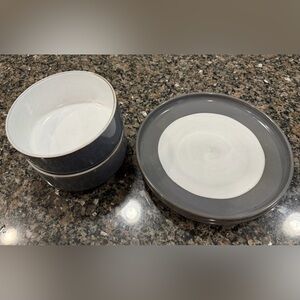 Set of 8 Dash of That ceramic plates and soup bowls